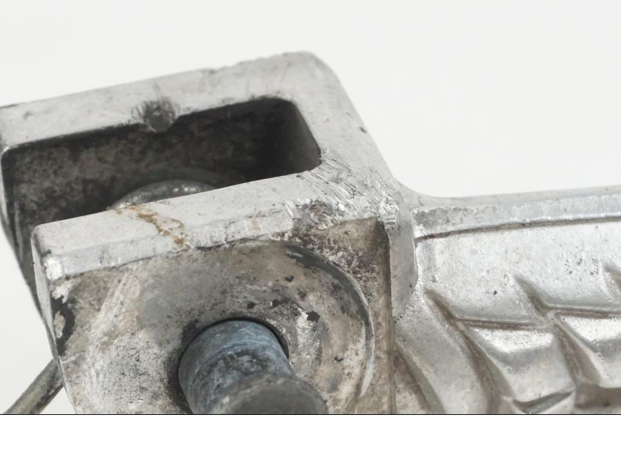 Snett uppifrån på Fotpinne från en Suzuki GSX-R 1000 -2007 motorcykel.