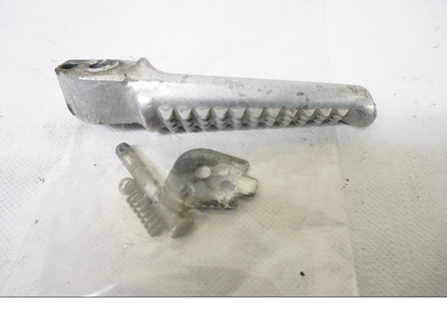 Framsidan på Fotpinne från en Honda CBR 900 RR -1997 motorcykel.