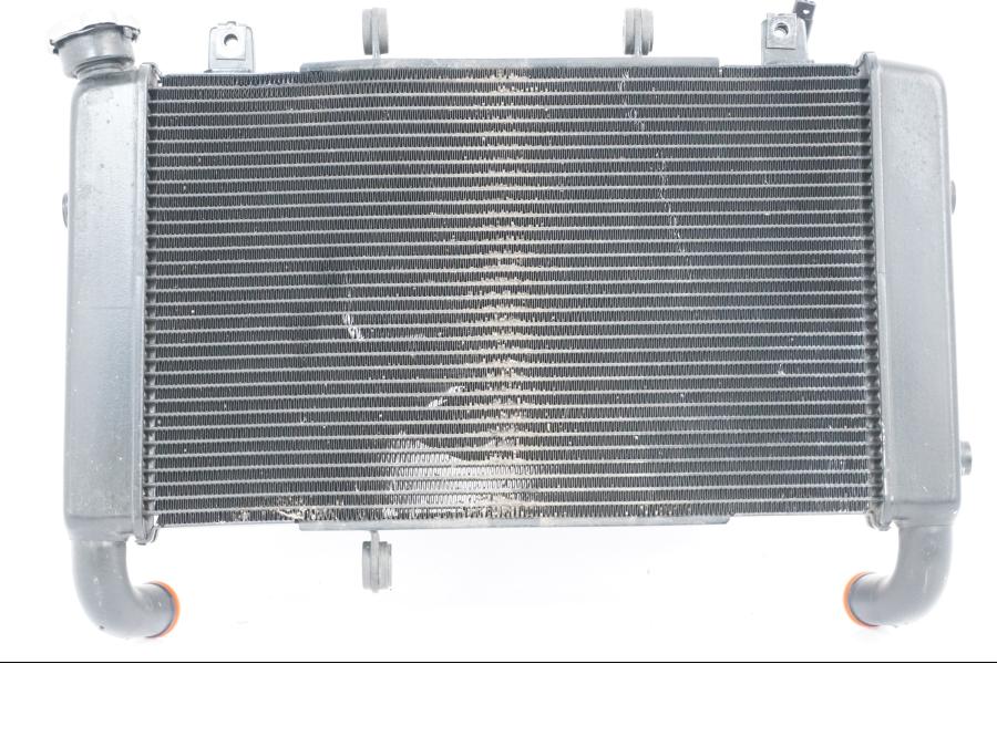 Framsidan på Vattenkyl från en Honda CB 650 R -2019 motorcykel.