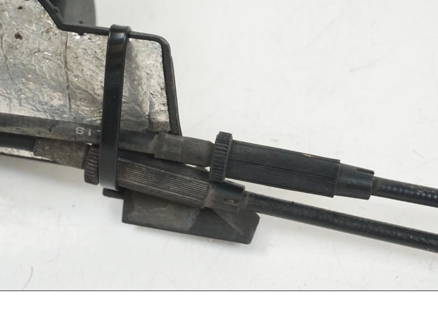 Vänster sida på Avgasspjällmotor från en Yamaha YZF 1000 R1 -2007 motorcykel.