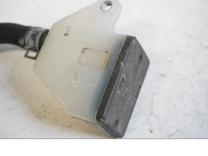 Vänster sida på Bromshuvudcylinder från en Suzuki GSX 1300 R -2008 motorcykel.