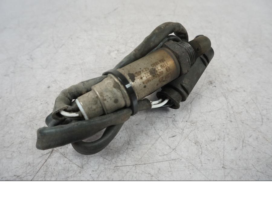 Baksidan på Lambdasond från en BMW R 850 R -2004 motorcykel.