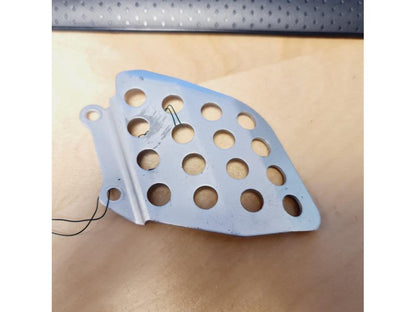 Framsidan på Fotpinnehälskydd från en Honda CBR 1000 RR -2004 motorcykel.