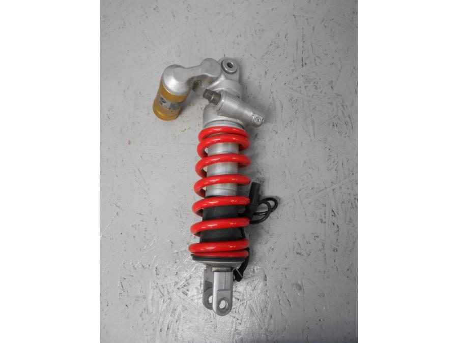 Baksidan på Stötdämpare från en BMW S 1000 RR -2016 motorcykel.