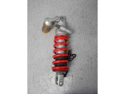 Baksidan på Stötdämpare från en BMW S 1000 RR -2016 motorcykel.