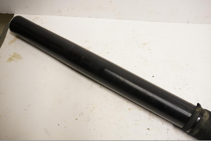 Höger sida på Gaffelben från en Husqvarna TR 650 Strada -2012 motorcykel.