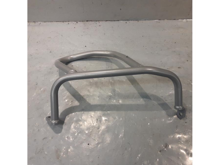 Baksidan på Motorskyddsbåge från en BMW R 1200 GS -2012 motorcykel.