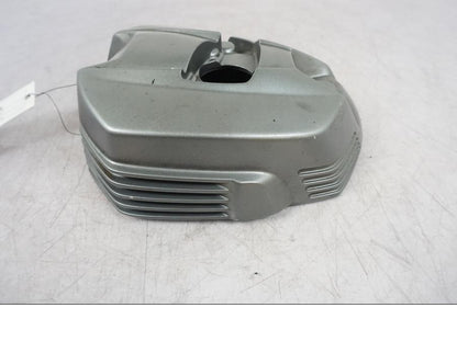 Höger sida på Ventilkåpa från en BMW R 1200 GS -2010 motorcykel.