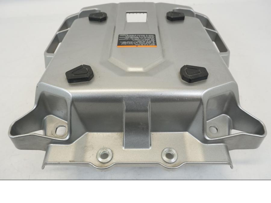 Vänster sida på Bakvinge från en Yamaha XT 1200 A -2010 motorcykel.