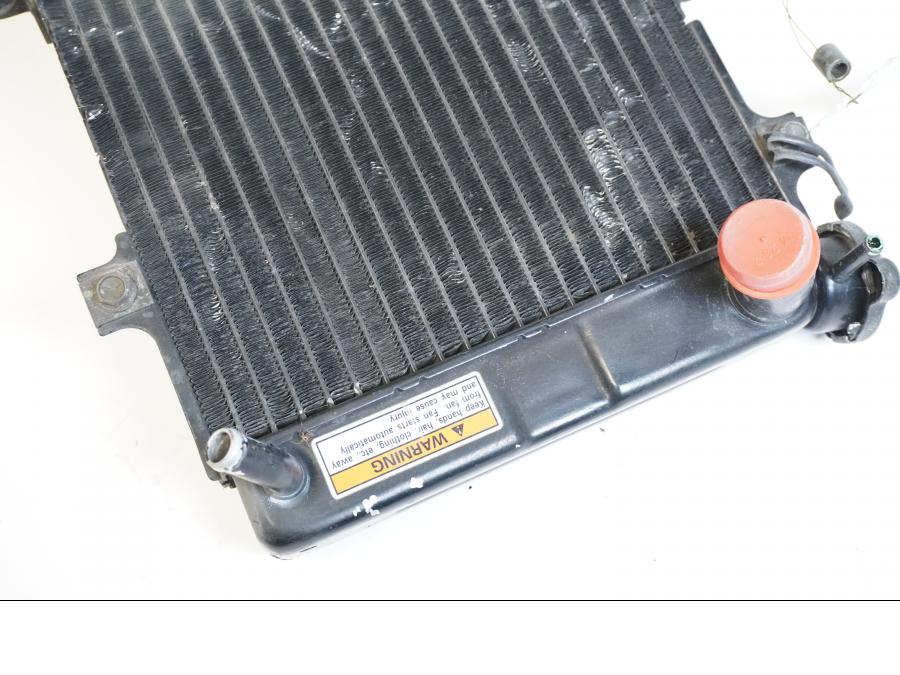 Extrabild2 på Vattenkyl från en Suzuki GSX-R 600 -1999 motorcykel.