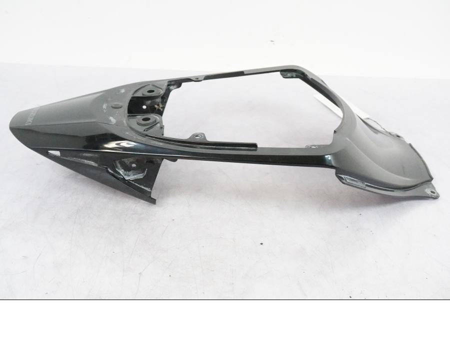 Baksidan på Bakvinge från en Suzuki GSX-R 1000 -2008 motorcykel.