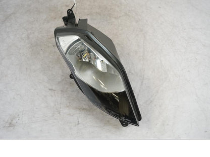 Framsidan på Strålkastare från en BMW S 1000 XR -2019 motorcykel.