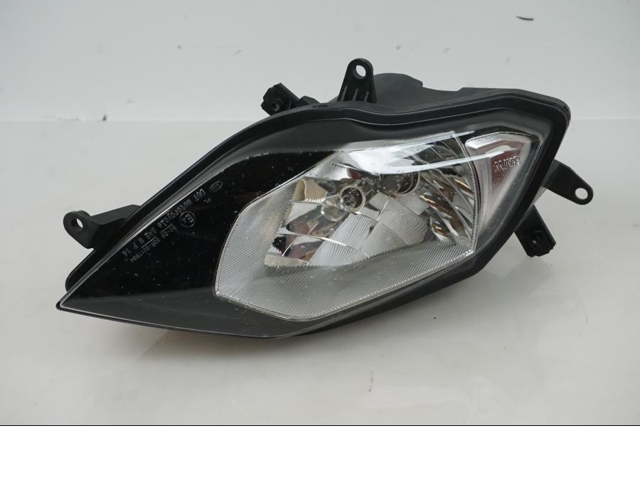 Framsidan på Strålkastare från en BMW S 1000 XR -2016 motorcykel.