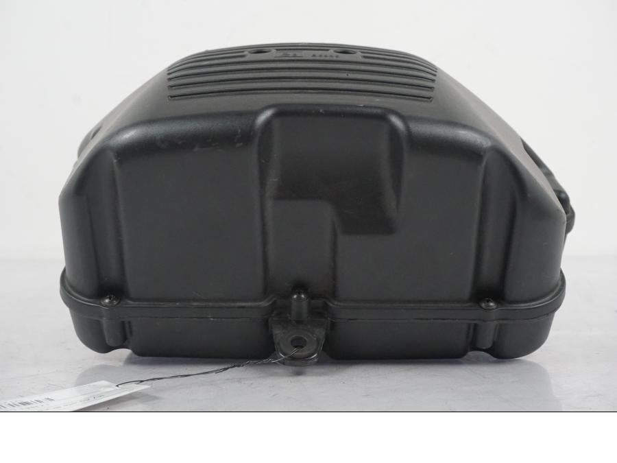 Vänster sida på Luftburk från en MV Agusta Dragster -2014 motorcykel.