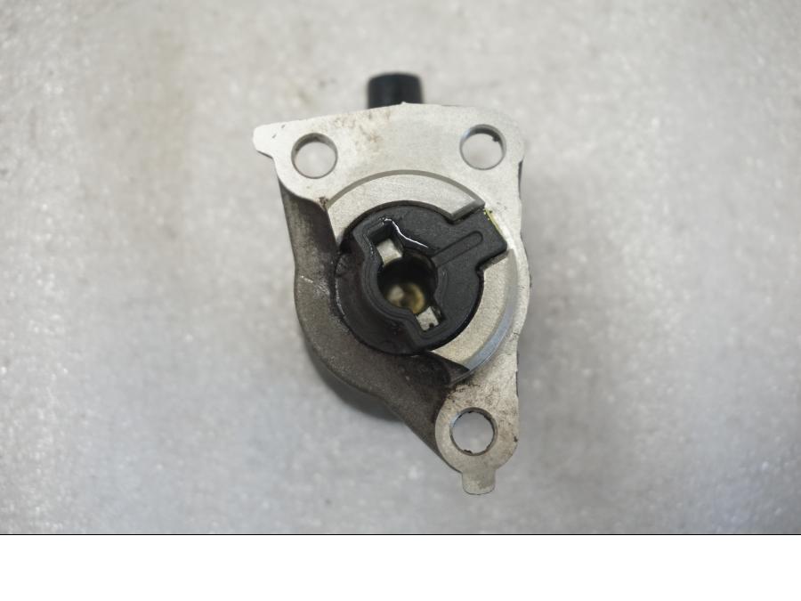 Baksidan på Kopplingslavcylinder från en Ducati Monster 796 -2013 motorcykel.