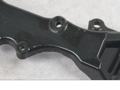 Höger sida på Bensintankfäste från en Yamaha MT-09 -2016 motorcykel.