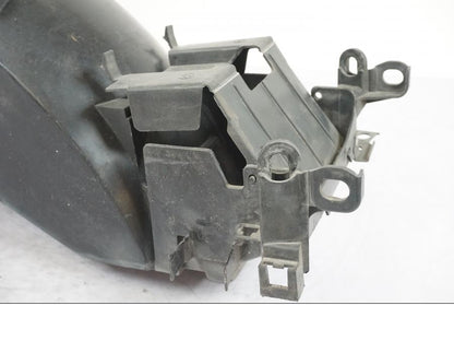 Baksidan på Undertail från en Honda NT 650 V -2002 motorcykel.