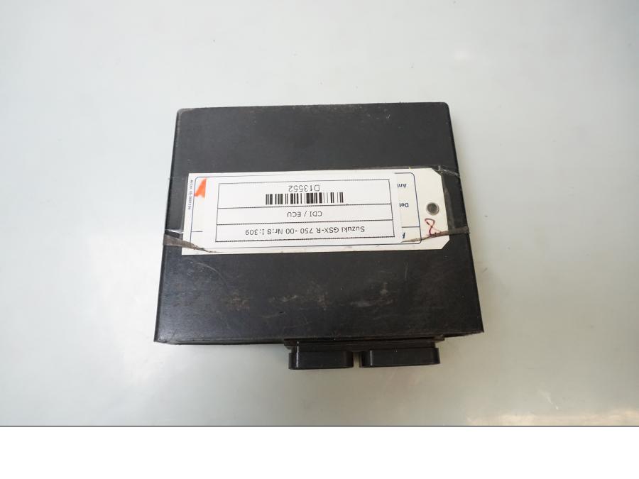 Baksidan på CDI / ECU från en Suzuki GSX-R 750 -2000 motorcykel.