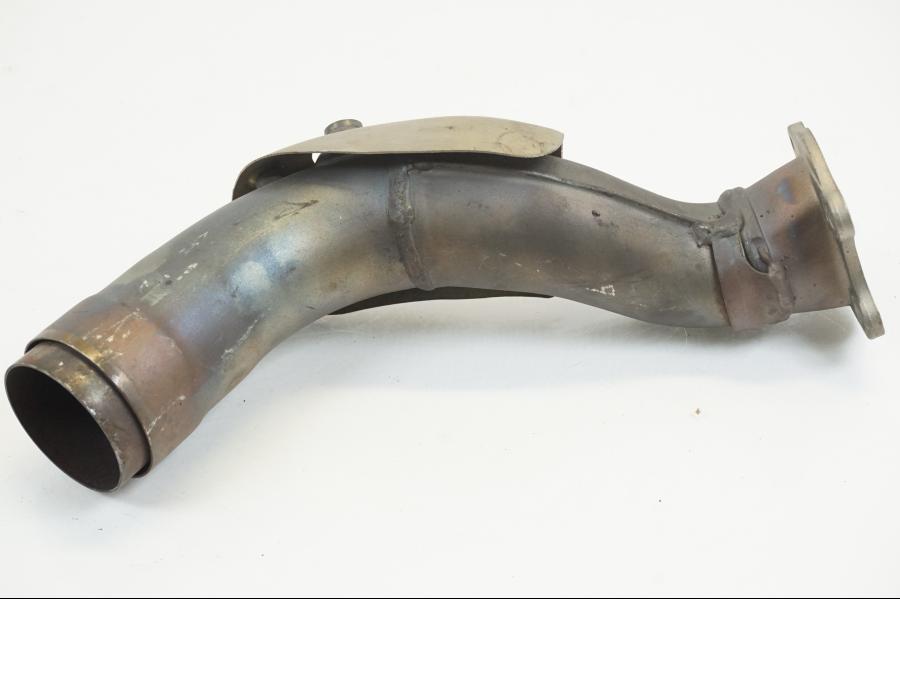 Vänster sida på Grenrör från en Aprilia RSV 1000 -2008 motorcykel.