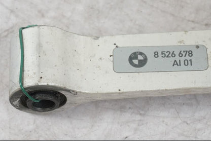 Baksidan på Stötdämparlänkage från en BMW K 1600 GTL -2015 motorcykel.