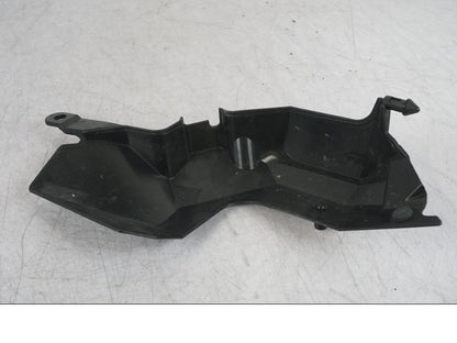 Snett uppifrån på Värmeskydd från en Yamaha MT-09 SP -2018 motorcykel.