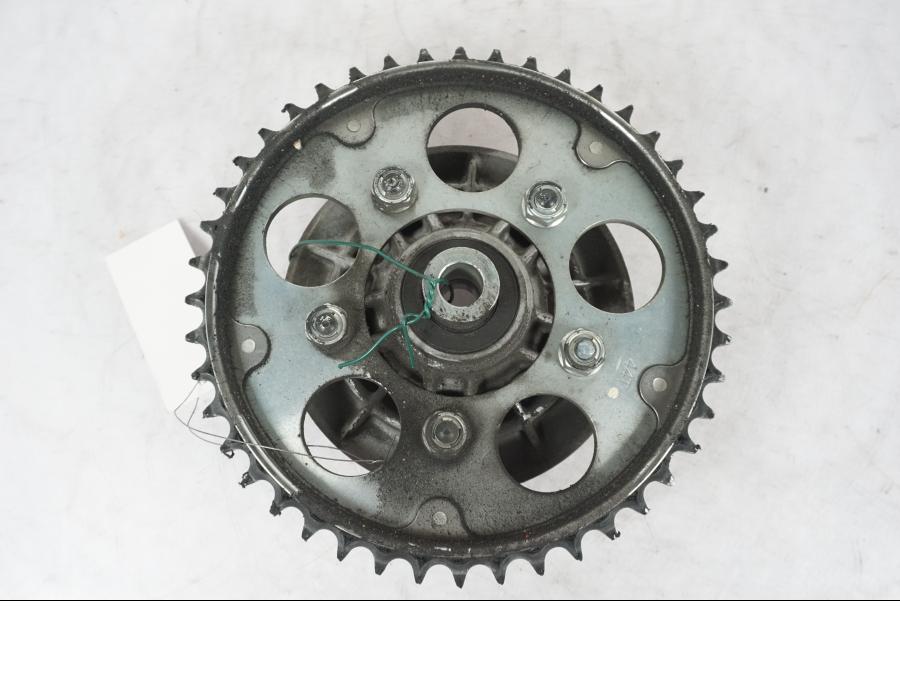 Framsidan på Drevfäste från en Honda VT 600 C -1998 motorcykel.