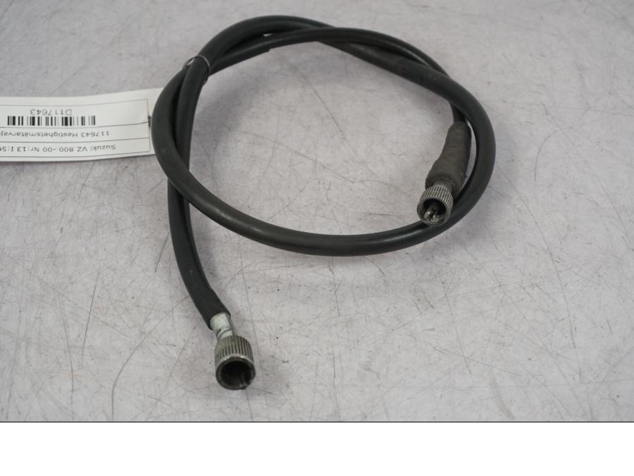 Baksidan på Hastighetsmätarvajer från en Suzuki VZ 800 -2000 motorcykel.