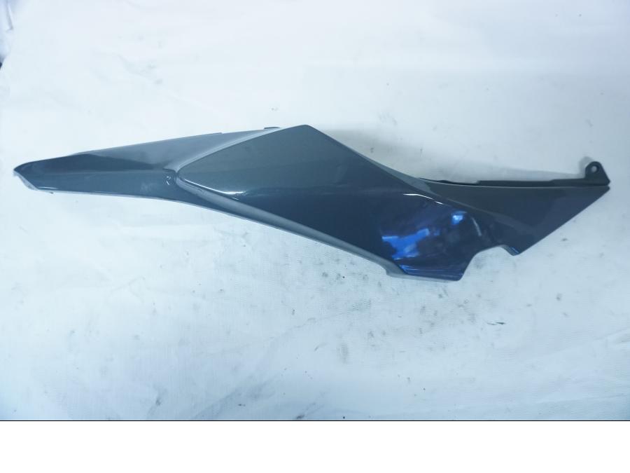 Framsidan på Bakvinge från en Kawasaki Ninja 650 -2018 motorcykel.