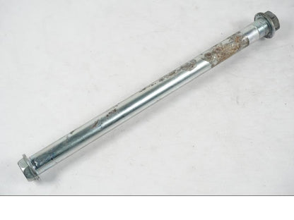 Framsidan på Axel från en Kawasaki ER-6N ABS -2010 motorcykel.