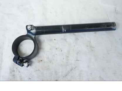 Framsidan på Styre från en Suzuki GSX-R 1000 -2009 motorcykel.