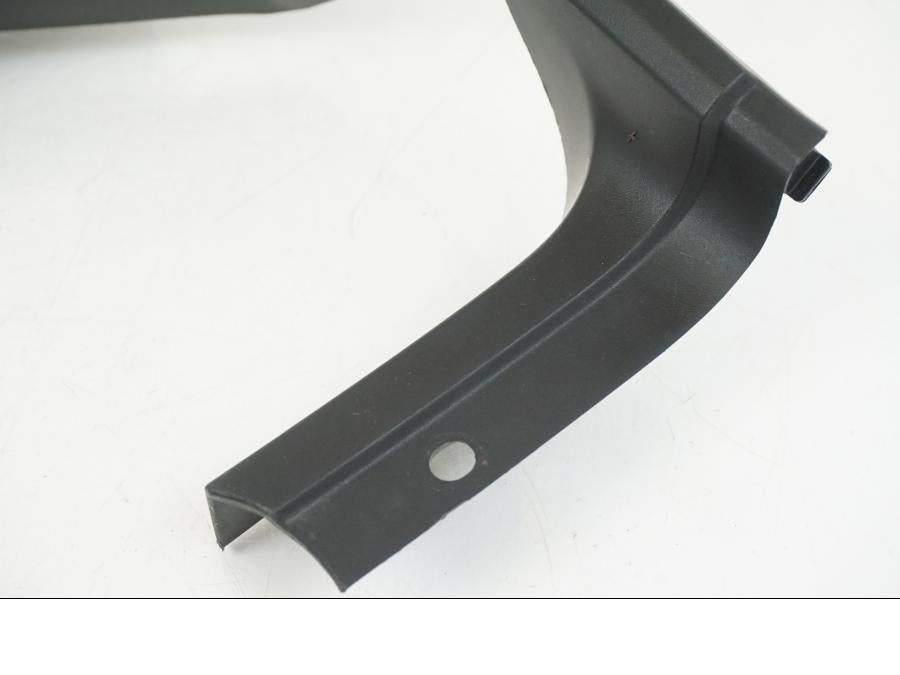 Vänster sida på Instrumentpanelkåpa från en Kawasaki ER-6F -2016 motorcykel.