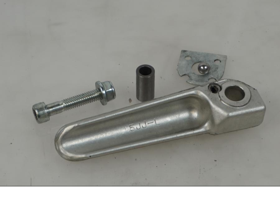 Baksidan på Fotpinne från en Yamaha YZF 1000 R1 -2015 motorcykel.