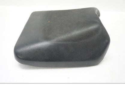 Framsidan på Sadel från en Honda CBR 900 RR -1998 motorcykel.