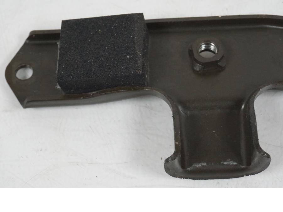 Extrabild1 på Sadelfäste från en Kawasaki Z 750 -2006 motorcykel.