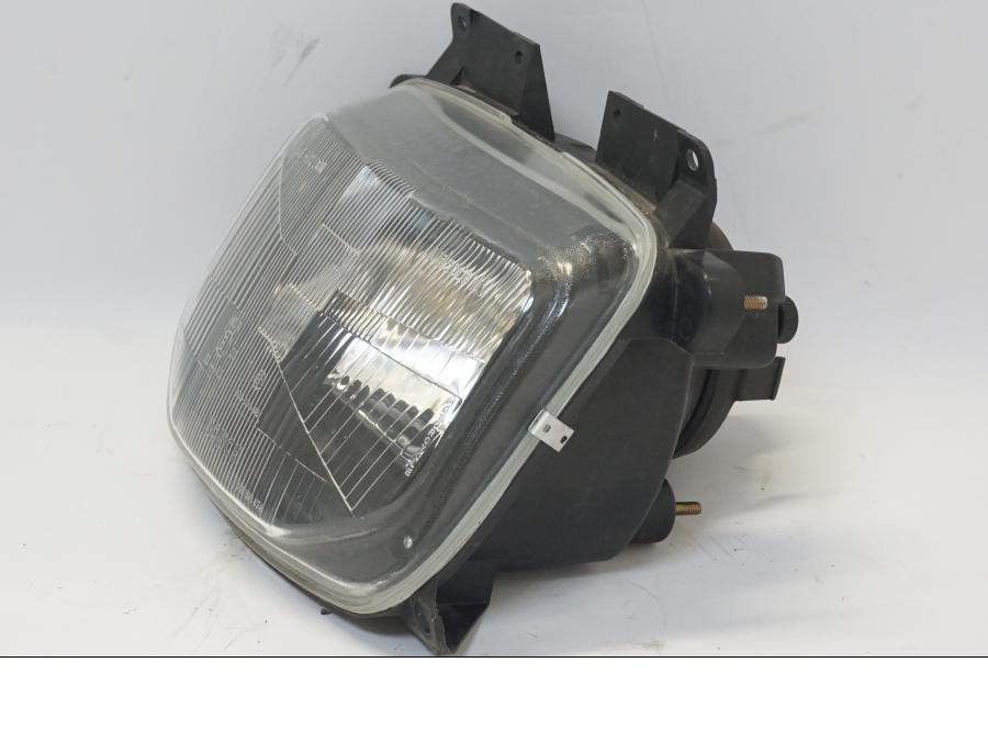 Baksidan på Strålkastare från en BMW R 1150 RS -2004 motorcykel.