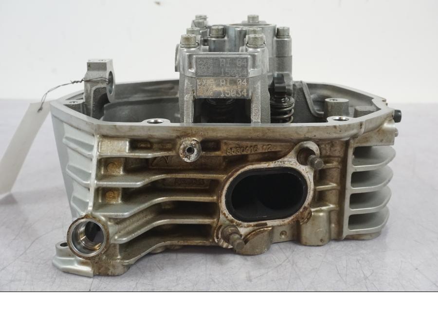 Vänster sida på Topplock från en BMW R 1200 GS -2018 motorcykel.