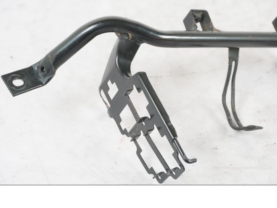 Höger sida på Fäste från en Honda CBR 1000 F -1989 motorcykel.