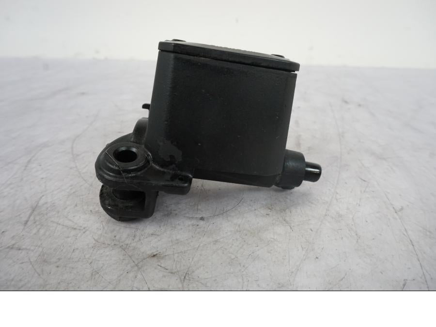 Höger sida på Bromshuvudcylinder från en KTM 690 Duke -2014 motorcykel.