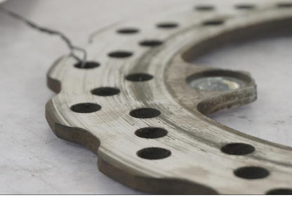 Extrabild1 på Bromsskiva från en Kawasaki ZX-10R -2008 motorcykel.