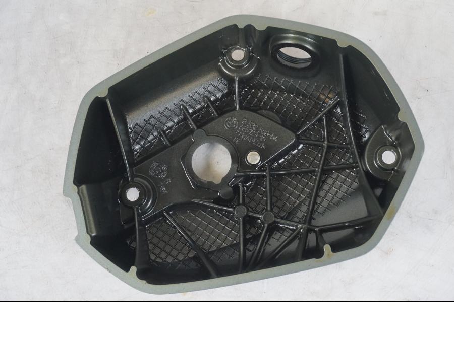 Extrabild6 på Ventilkåpa från en BMW R 1200 GSA -2014 motorcykel.