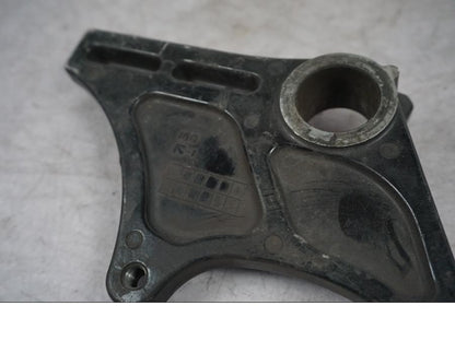 Snett uppifrån på Bromsoksfäste från en Suzuki GSX-R 1000 -2003 motorcykel.