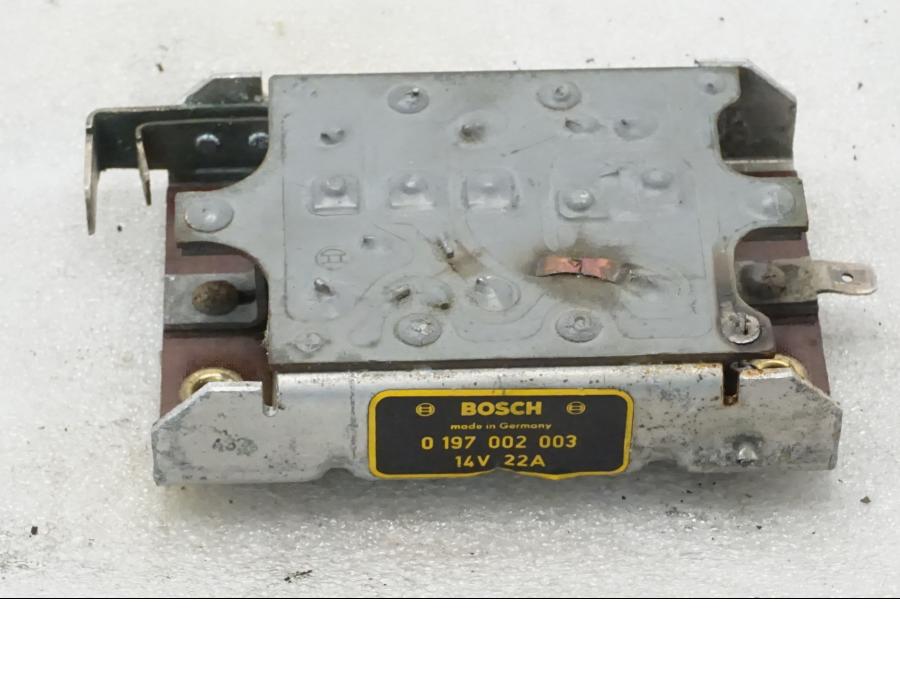 Framsidan på Diod från en BMW R 90 -1975 motorcykel.