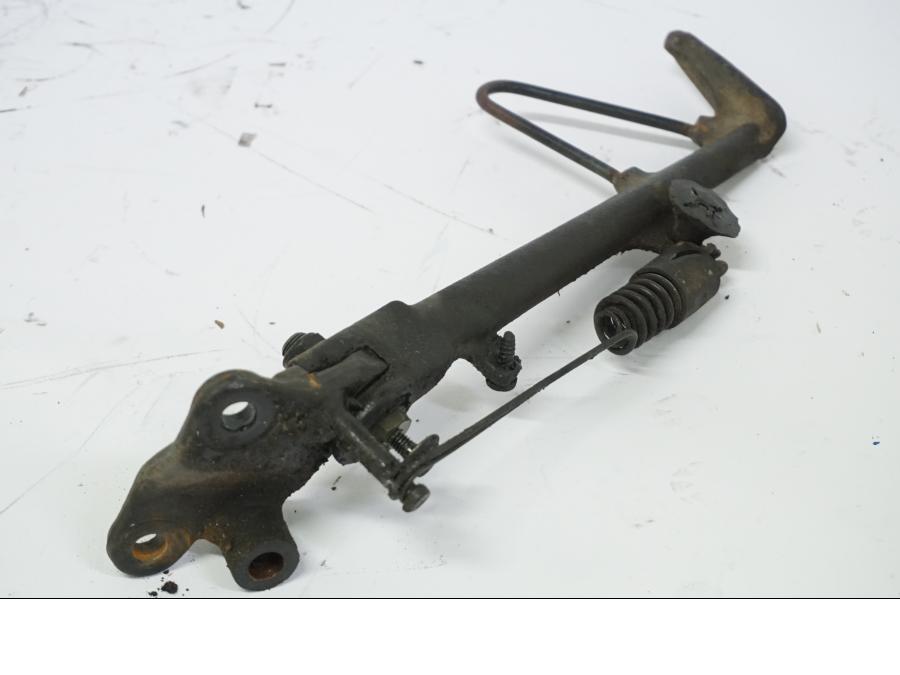 Vänster sida på Sidostöd från en Honda VFR 750 -1990 motorcykel.