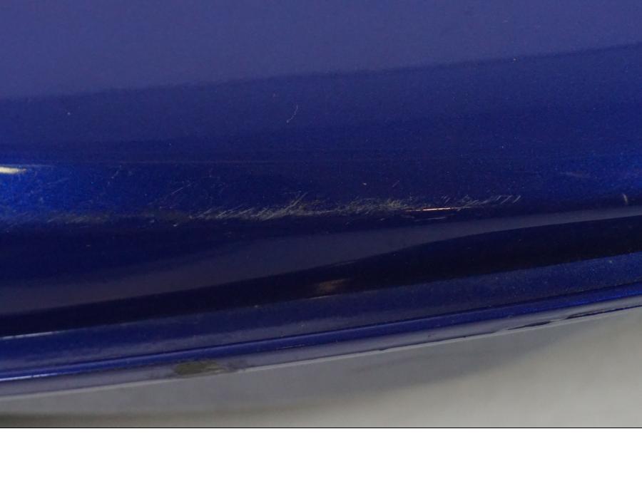 Snett uppifrån på Luftburksnorkel från en Yamaha YZF 1000 R1 -2007 motorcykel.