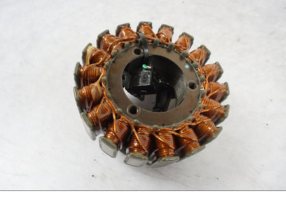 Vänster sida på Generator från en Triumph Bonneville T120 -2021 motorcykel.