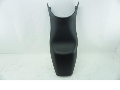 Höger sida på Sadel från en BMW F 650 CS -2002 motorcykel.