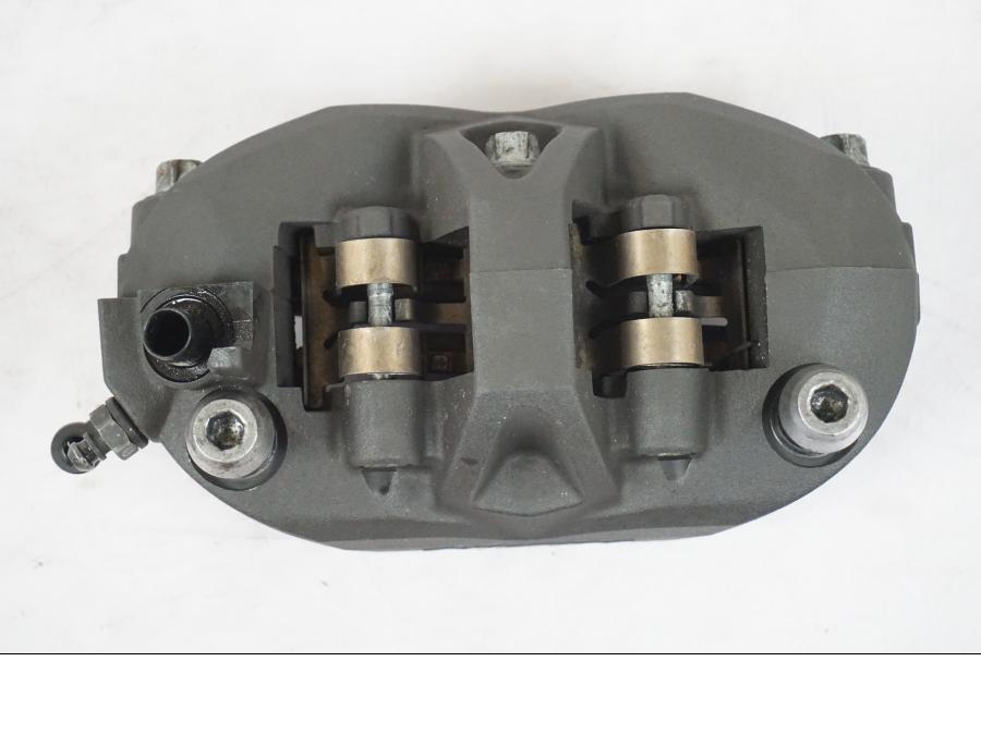 Baksidan på Bromsok från en Kawasaki ZX-6R -2011 motorcykel.