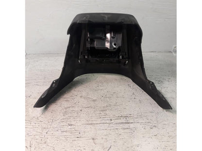 Vänster sida på Plast från en Honda ADV 750 -2017 motorcykel.