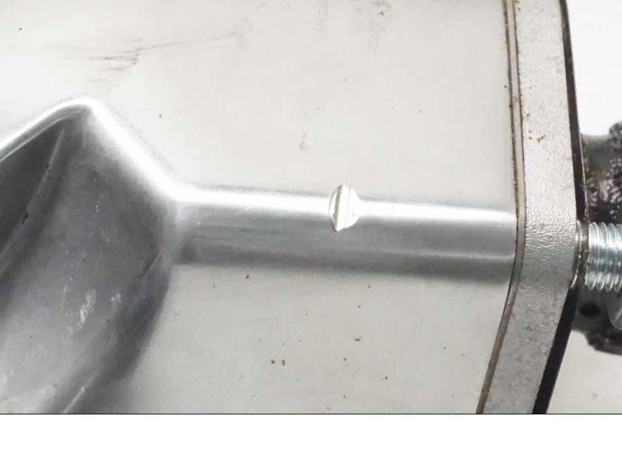 Vänster sida på Slutväxel från en Kawasaki VN 1500 Mean Streak -2003 motorcykel.