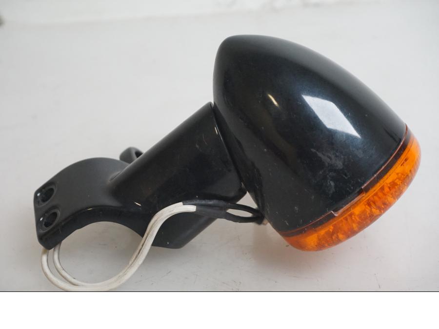 Vänster sida på Blinkers LED från en Indian Chieftain Dark Horse -2019 motorcykel.